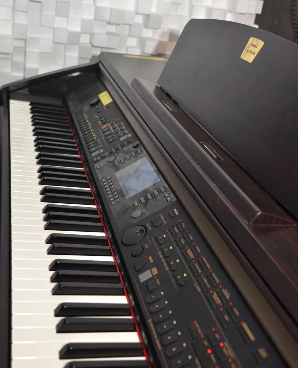 Oefenruimte Rood Yamaha elektrische piano, Muziekstudio's Aalsmeer